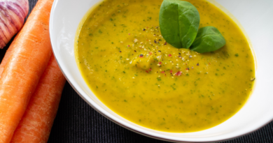 Sopa detox de legumes verdes